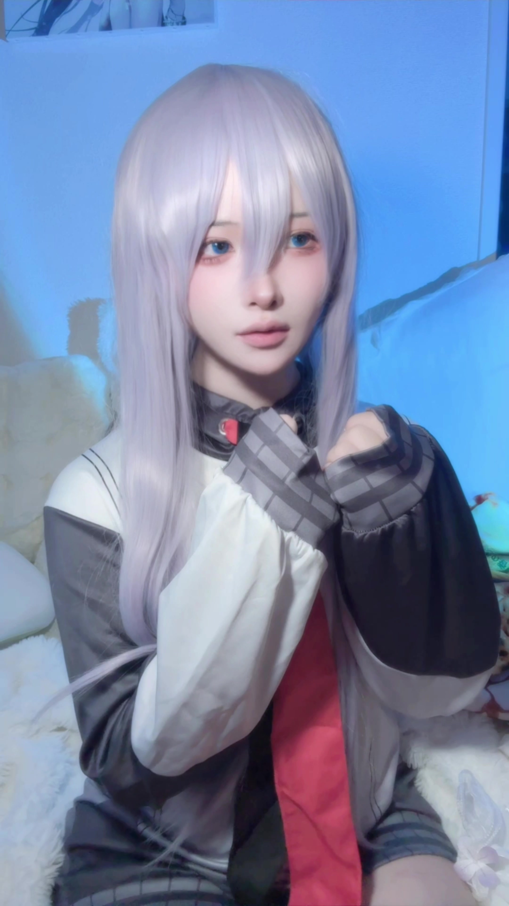 @かなで