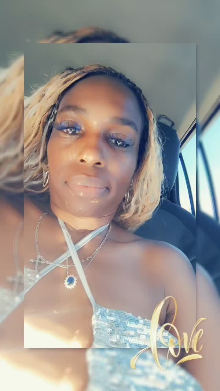@blaccazzbarbee