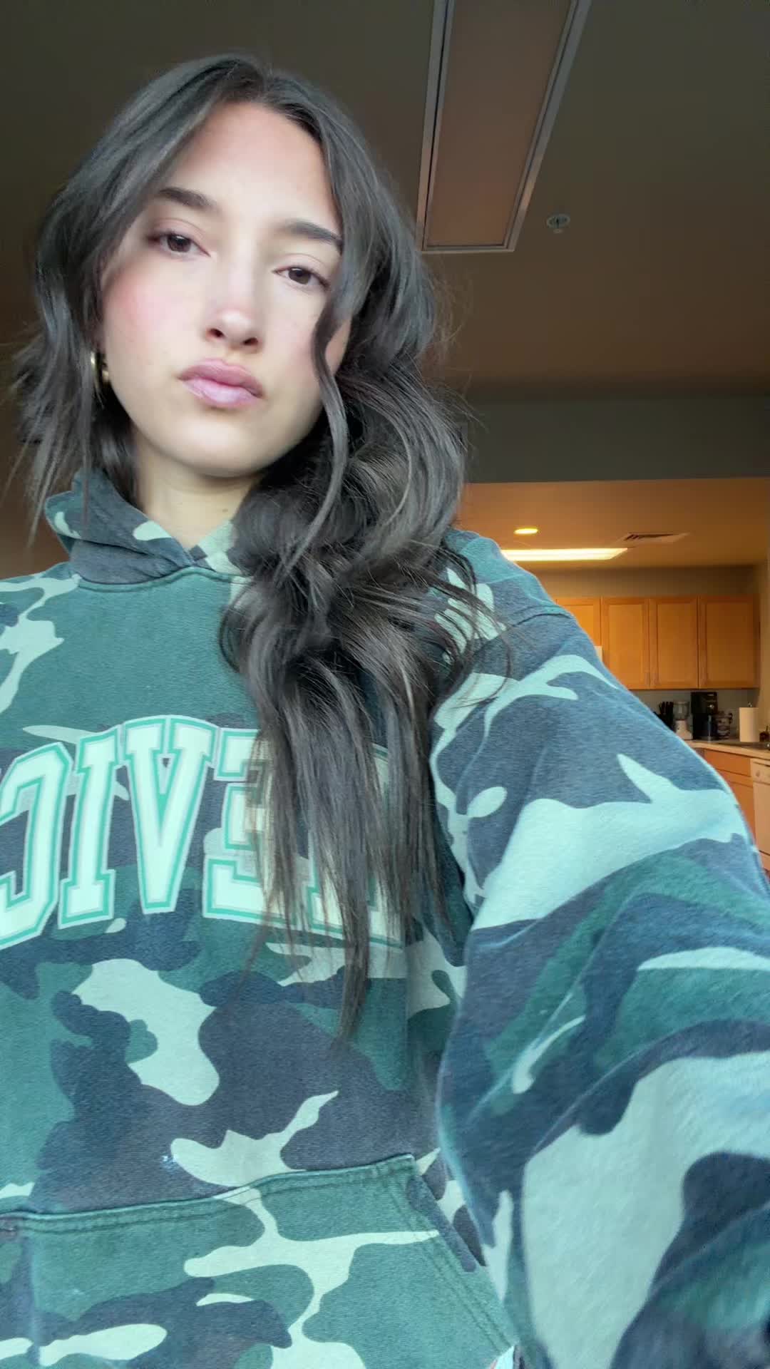 @elena