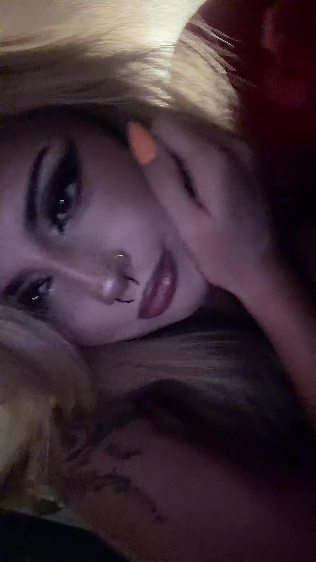 @mia 🦦🌀