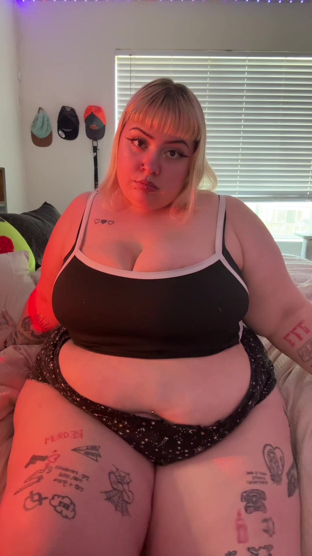 @shantellesworldd