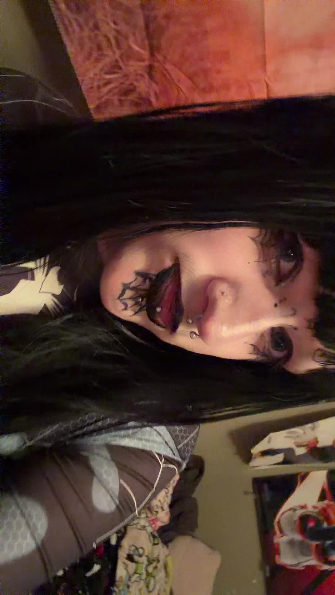 @ˏˋ&deg;&bull;*⁀➷ Evie