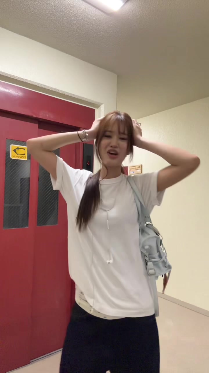 @r8ika