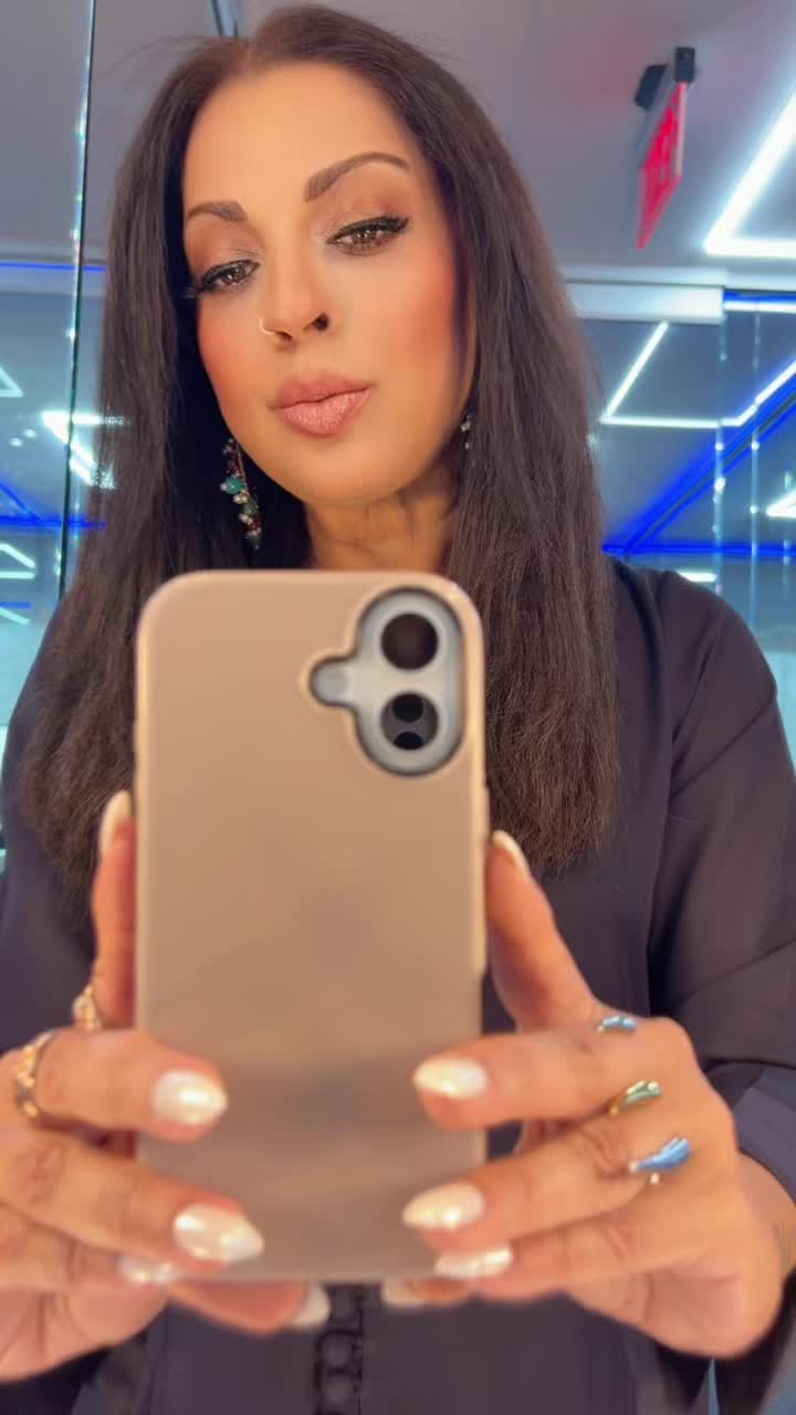 @Samia Adil