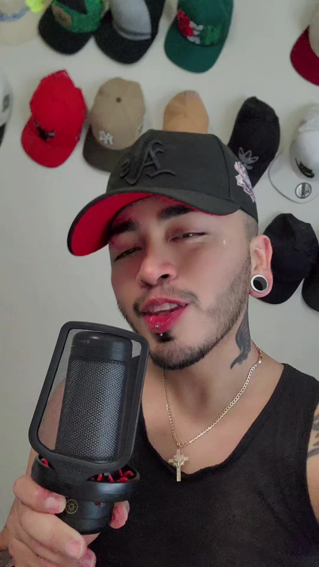 @🖤🤍Carlithos🤍🖤
