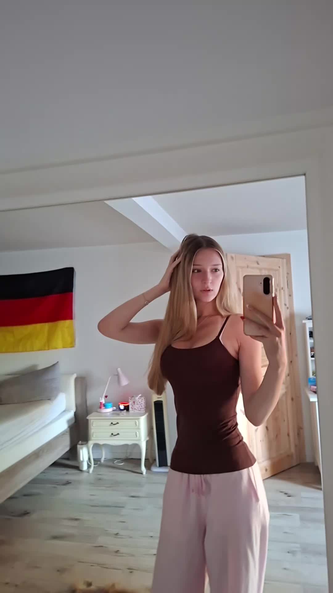 @antoniavoge.ll