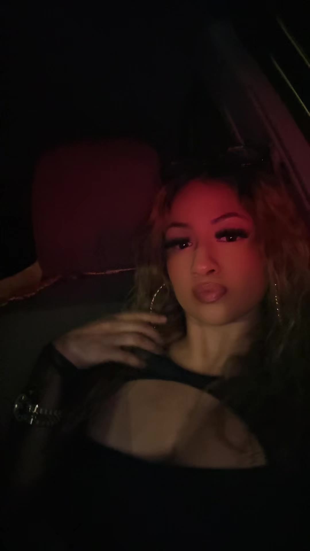@Prettyygirll.P