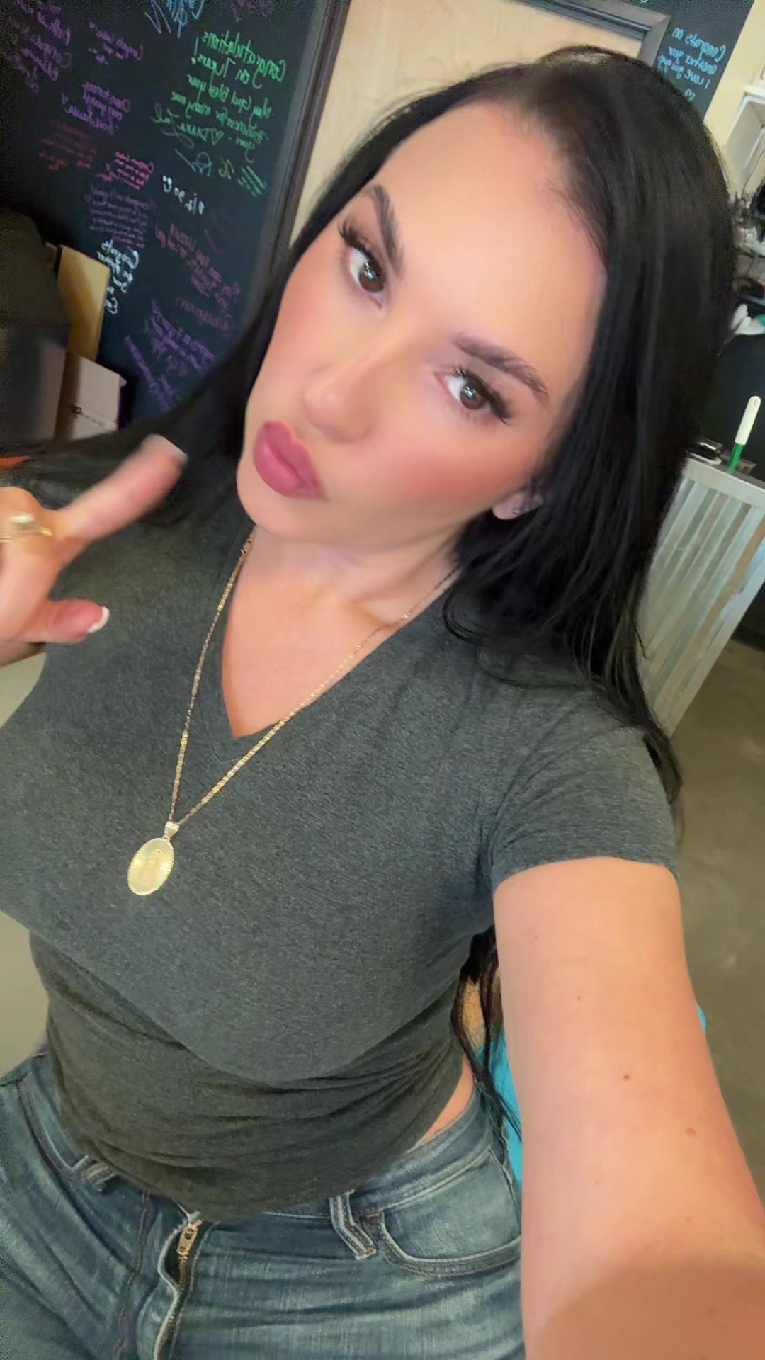 @Alejandra 🖤