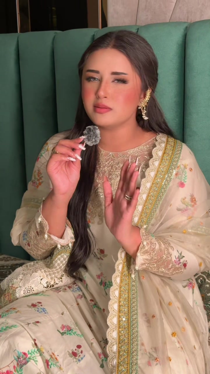 @minahil malik