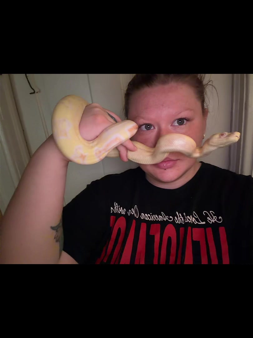 @kaciandherballs