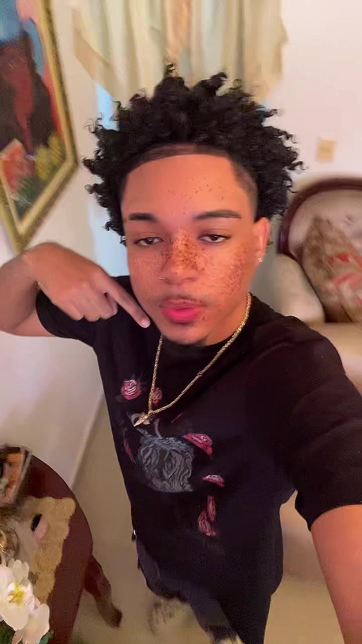@heychulon👑💋