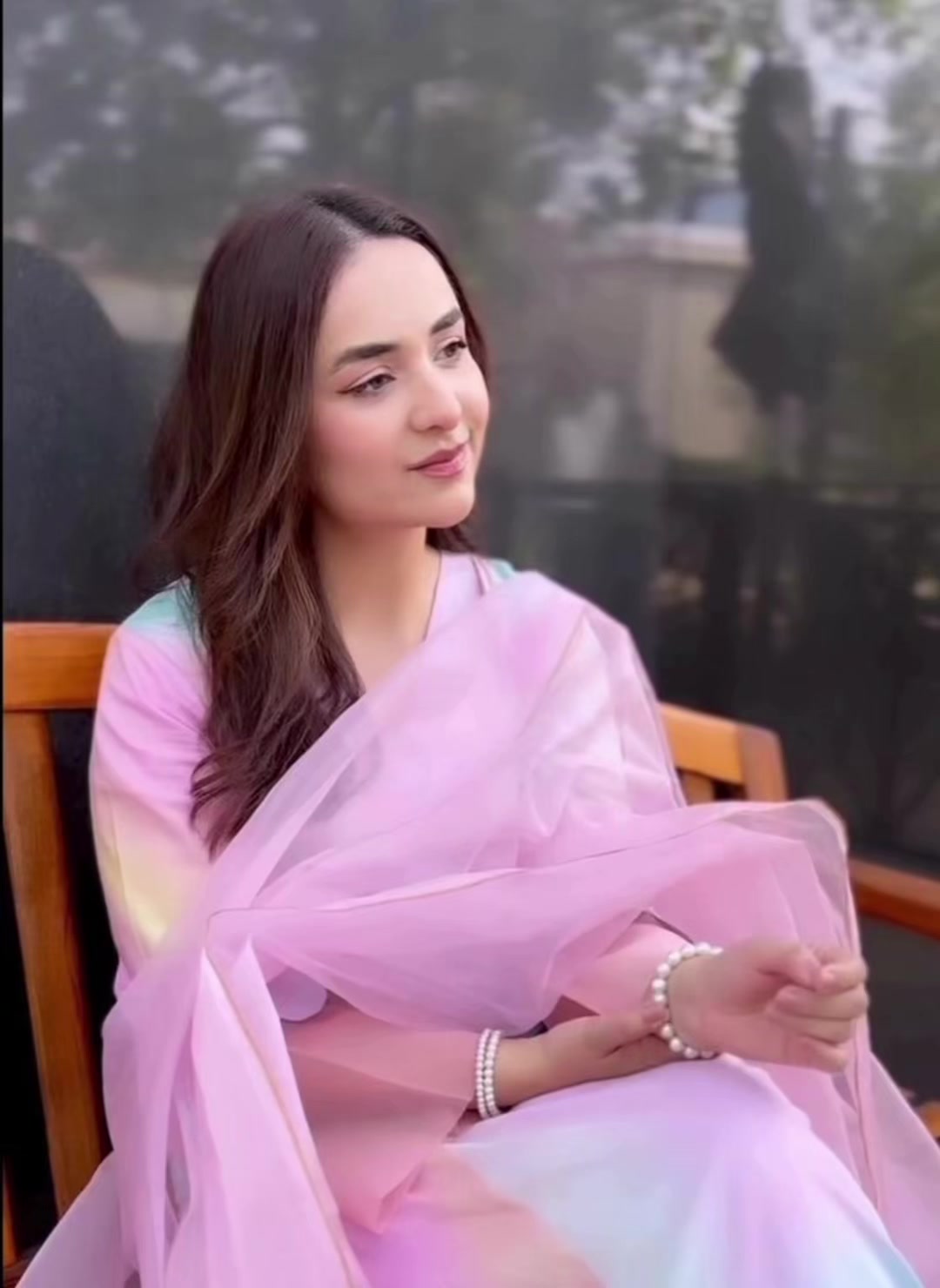 @yumna_zaidi_04