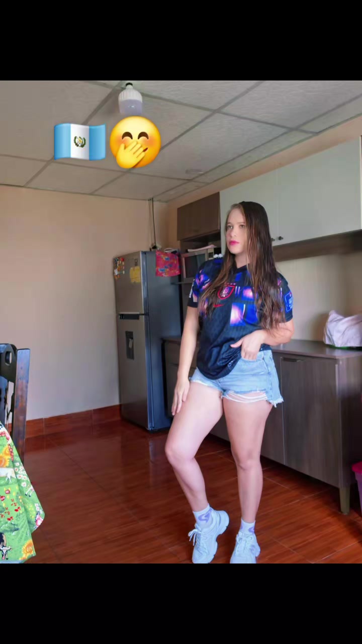 @Jaquelinegarcialara