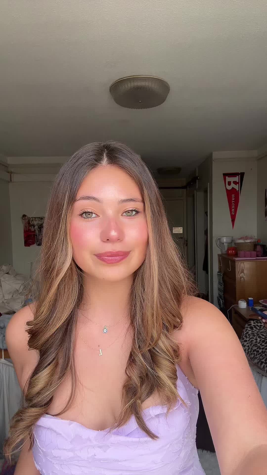 @Lara