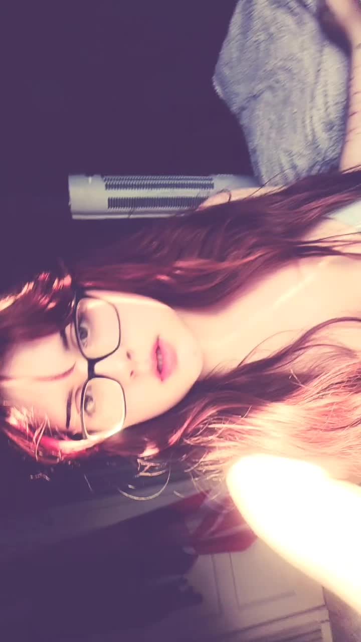 @𝓡𝓮𝓭 𝓿𝓮𝓵𝓿𝓮𝓽。‧˚ʚ🐇ɞ˚‧。
