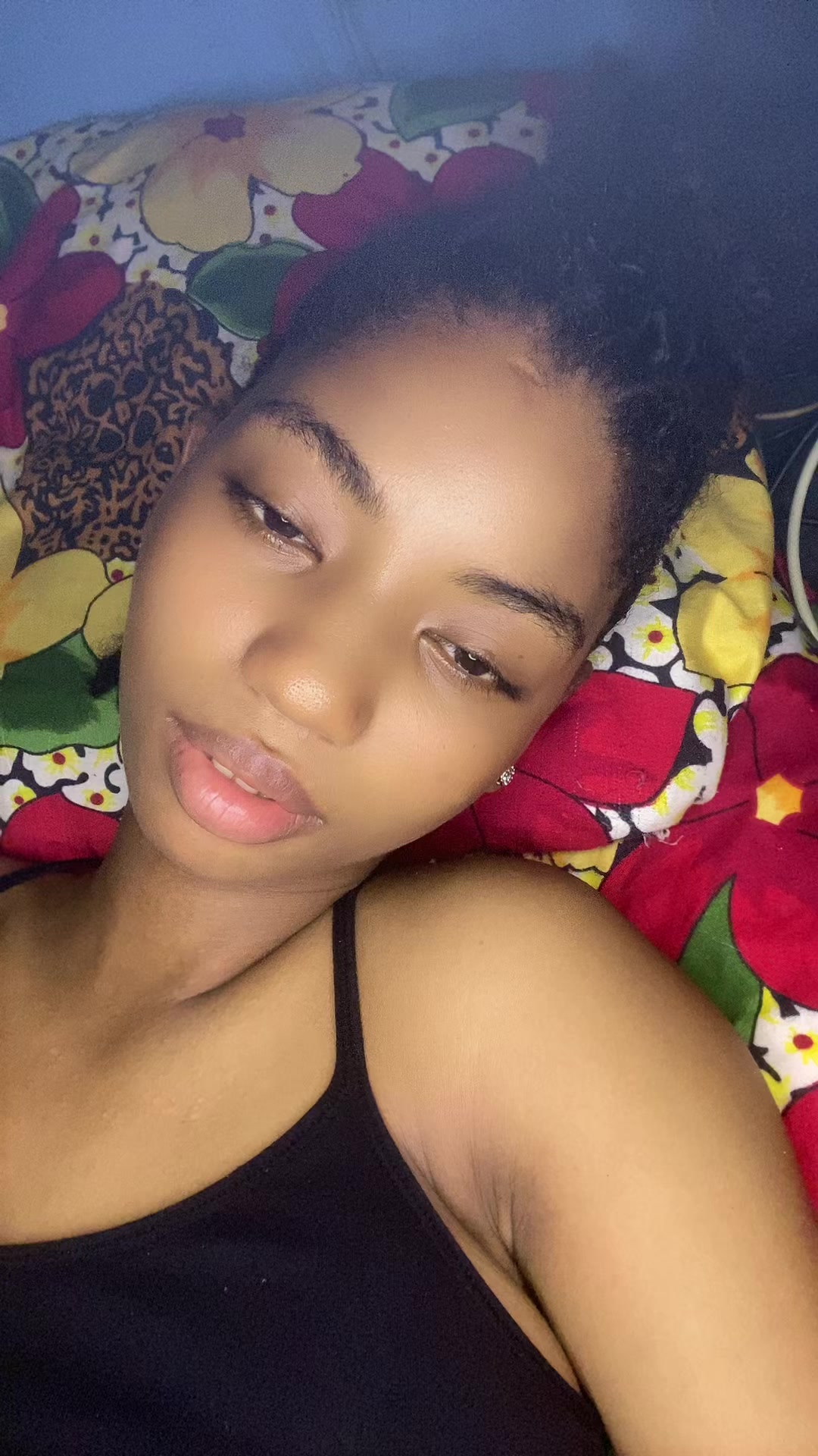 @@:fbah6.🇬🇳🇸🇱❤️🩹🪡🧵🦋