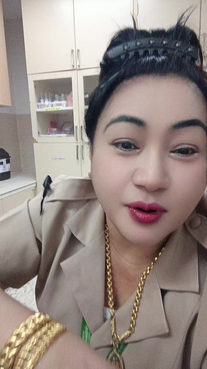 @ชุลีพร ใจเย็น