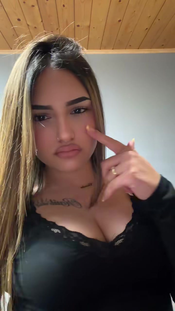@Claudia López