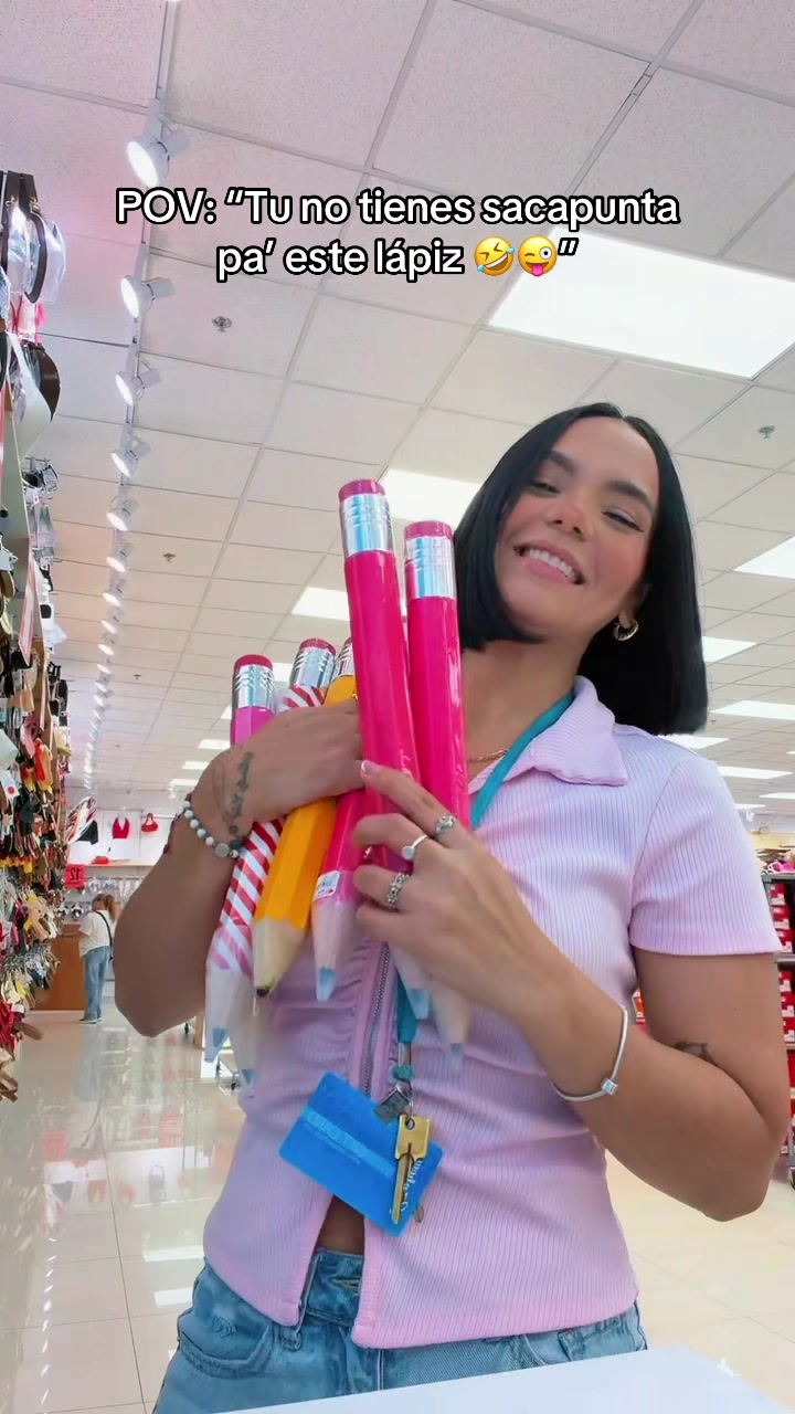 @Elizabeth Garcia Alv