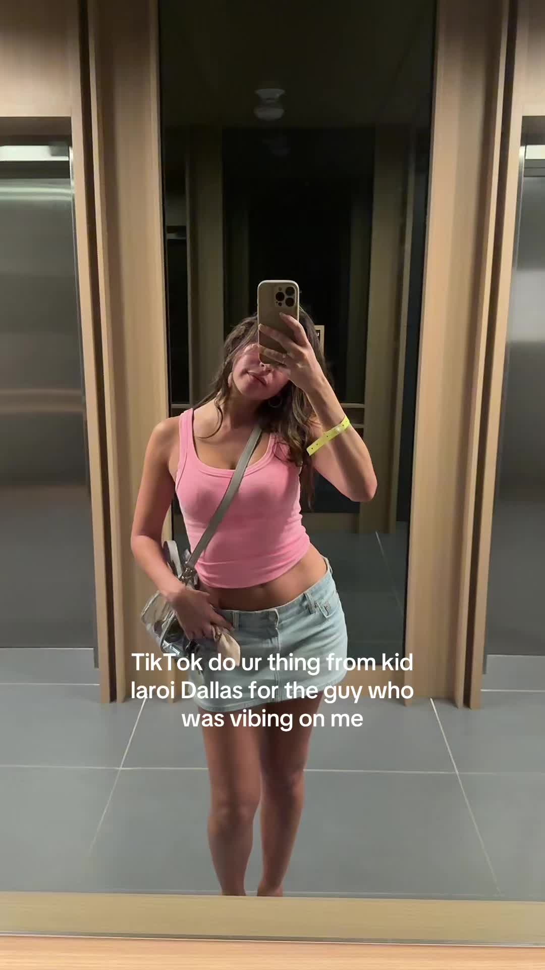 @notandrea