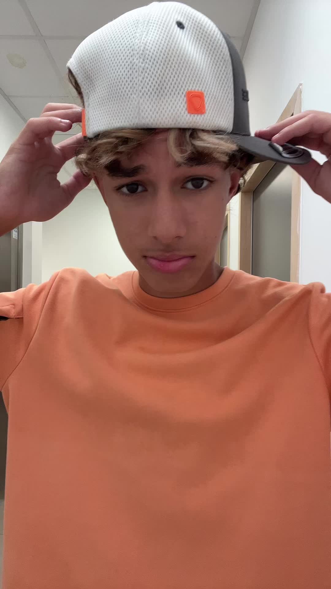 @𝐩𝐰𝐬𝐥🇷🇪
