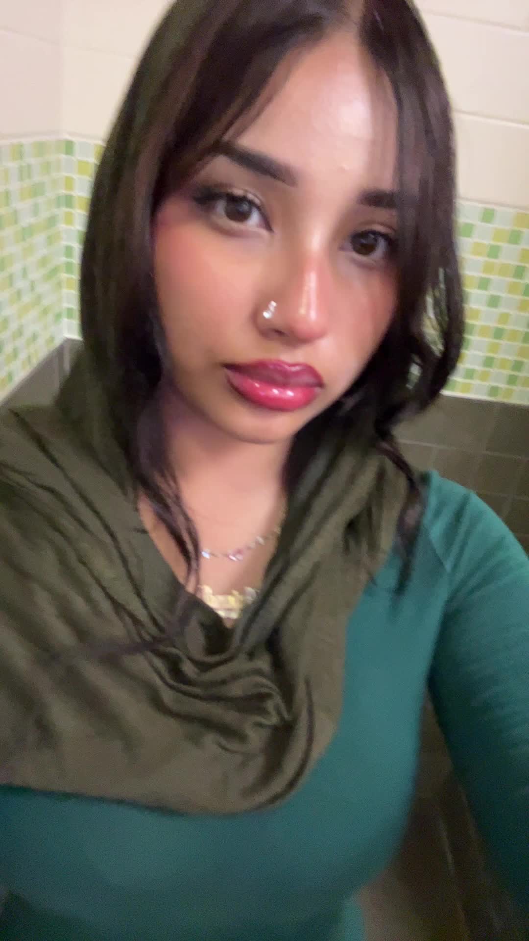 @4njumuhh