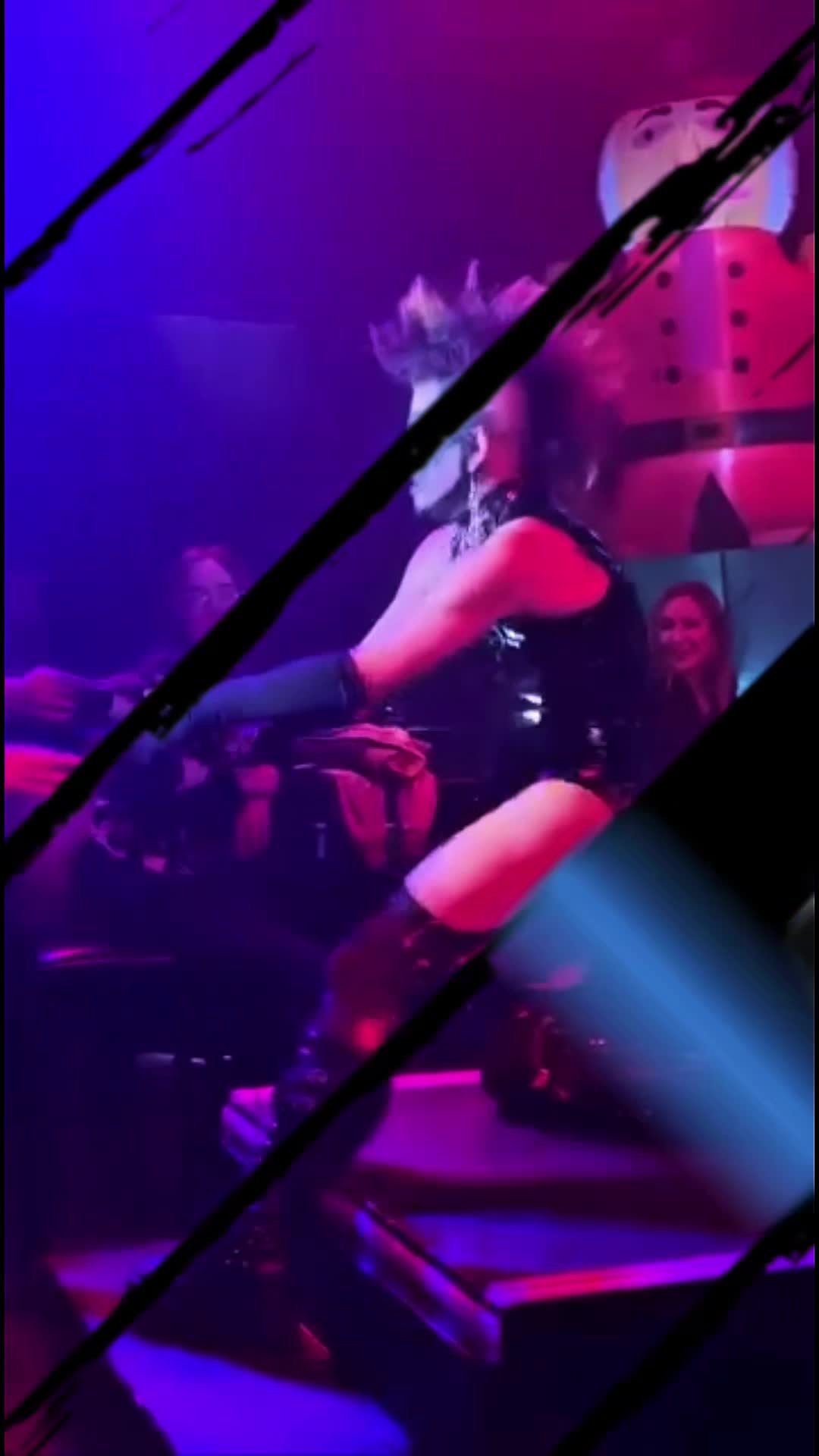 @Pavé Pandemonium