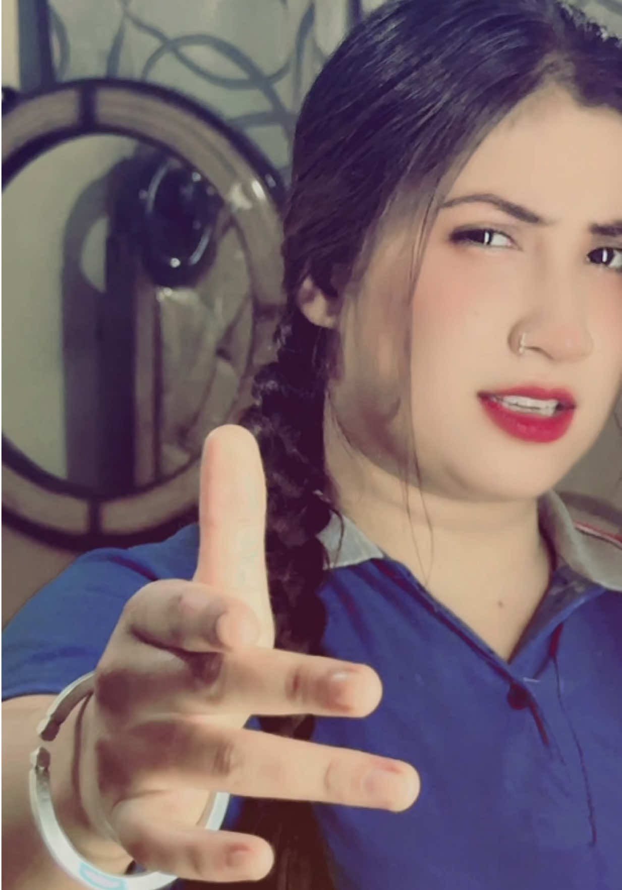 @Mahii_💔_Khan