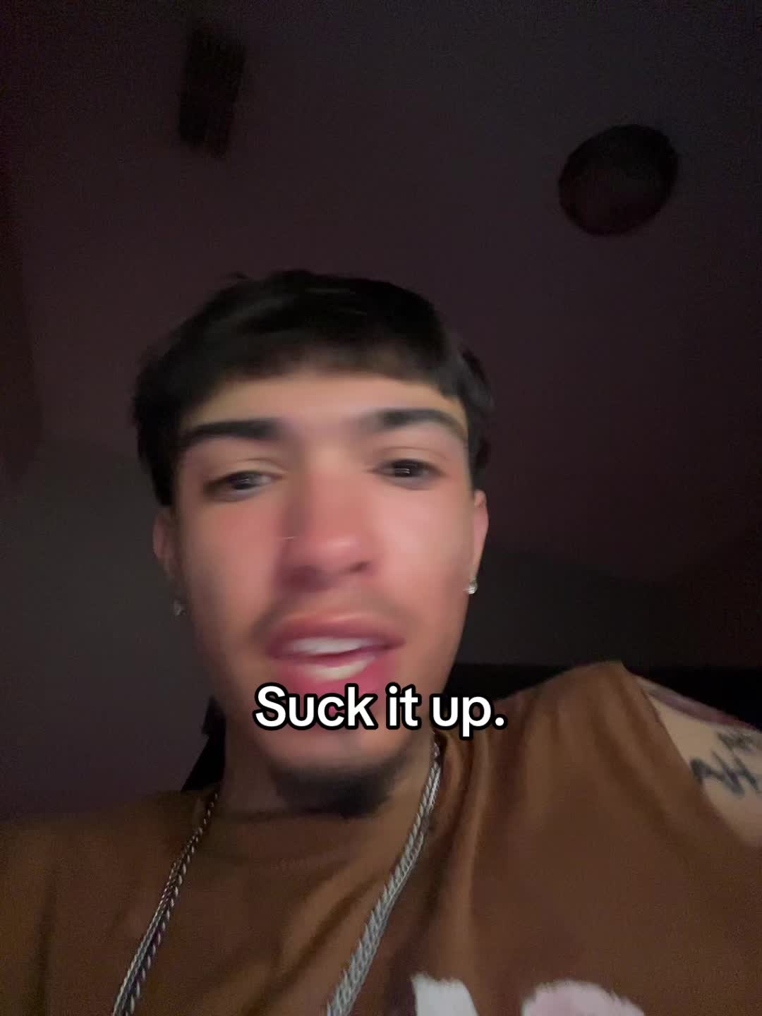@￼