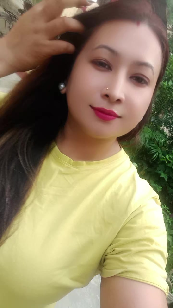 @Glossy sarmila