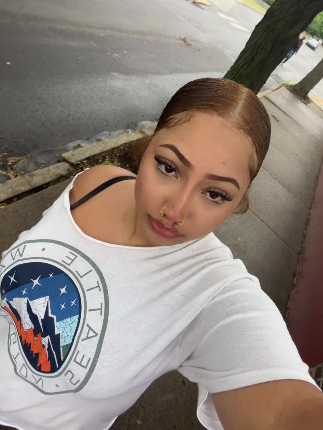 @HotdogHotdog22