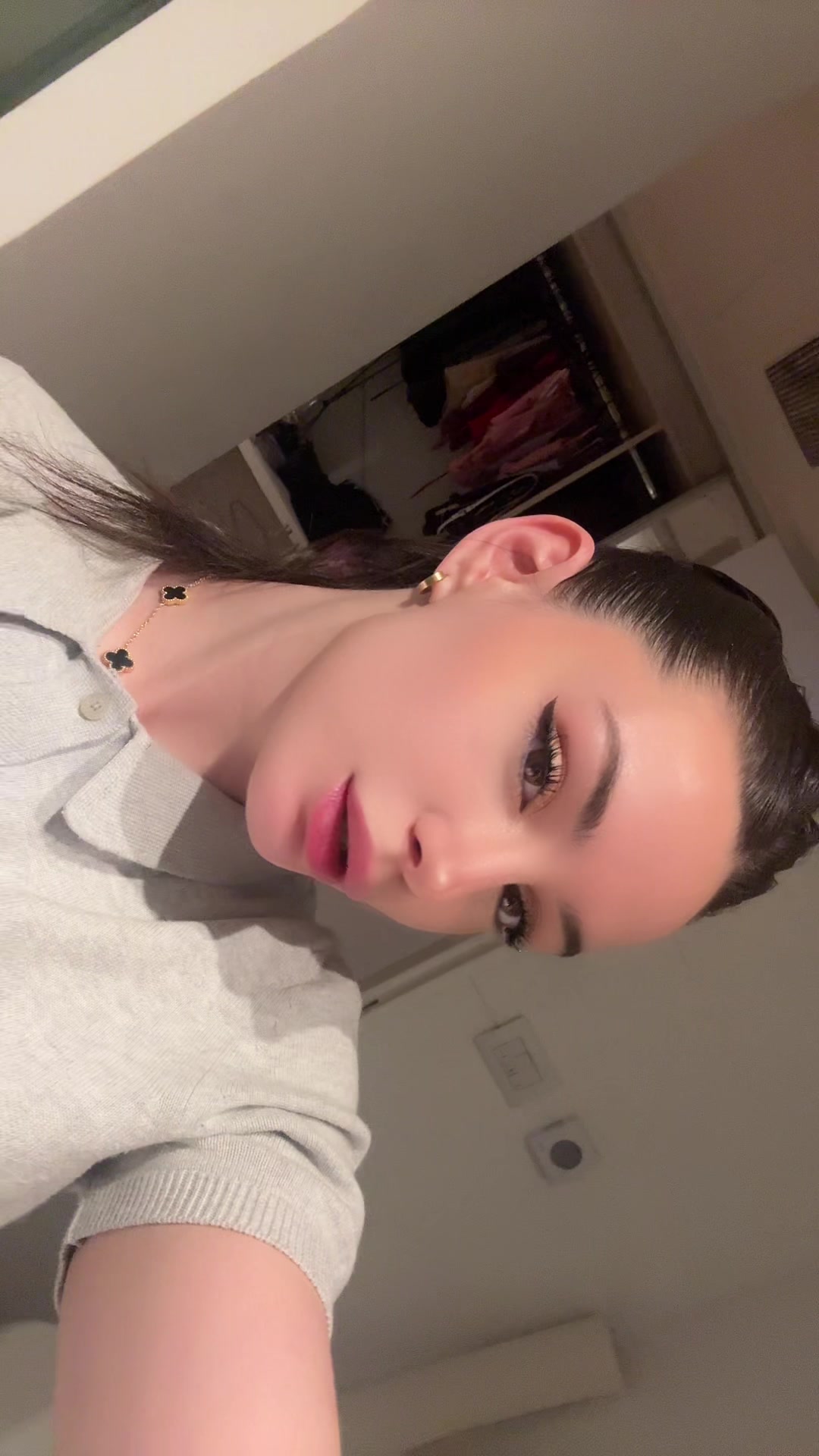 @AlmendraGala