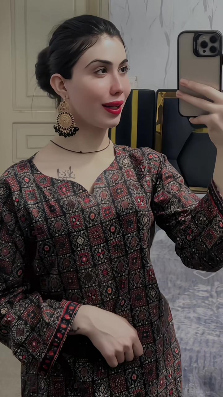 @APPLE 44 🍎🍎