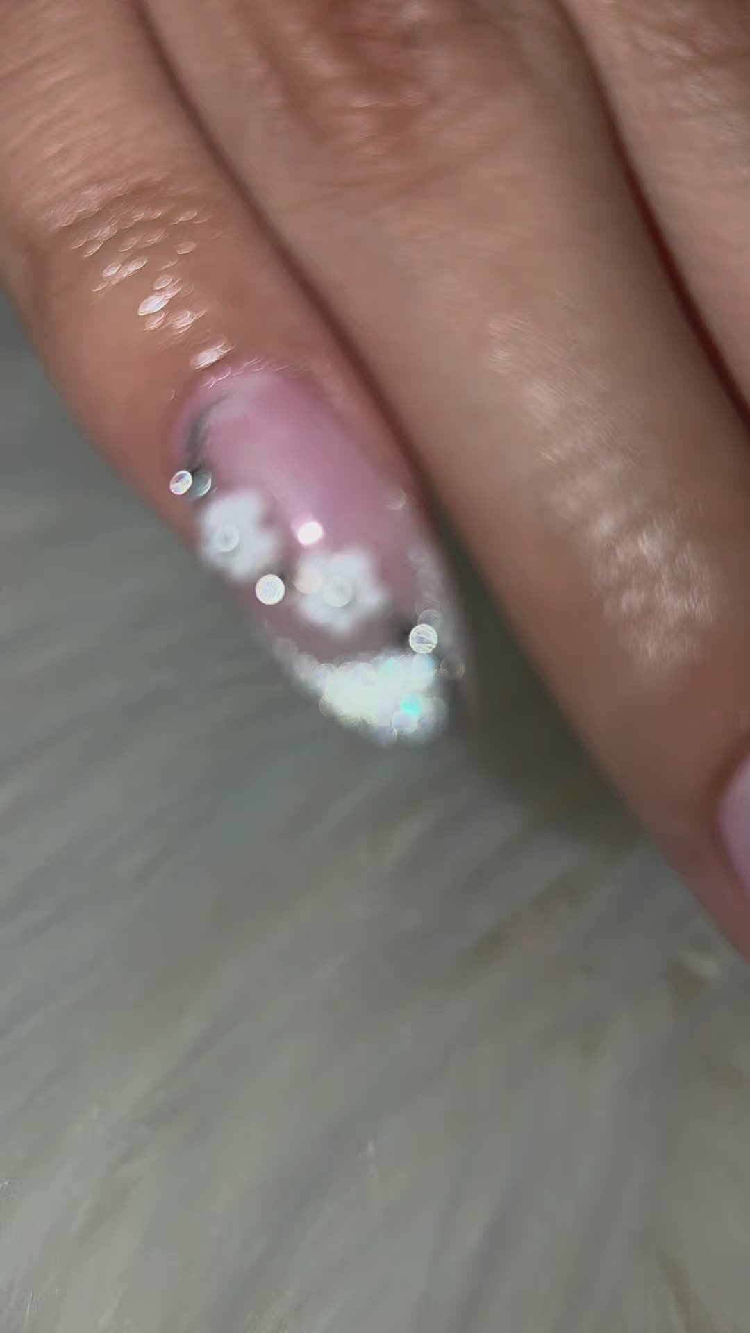 @AnneNails