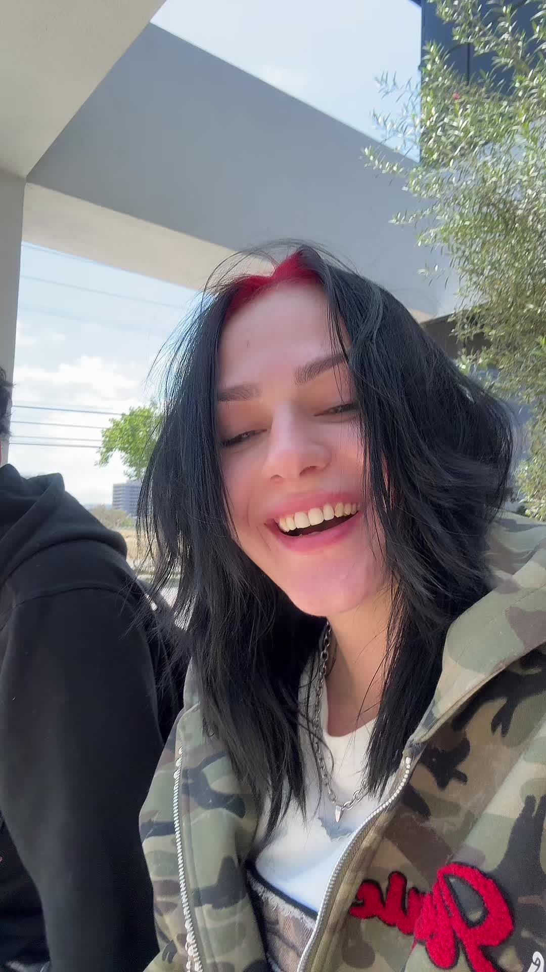 @notjustang
