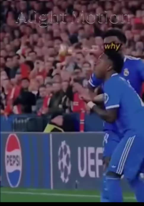 @Jr_11✝️⚽⚫⚪🔵