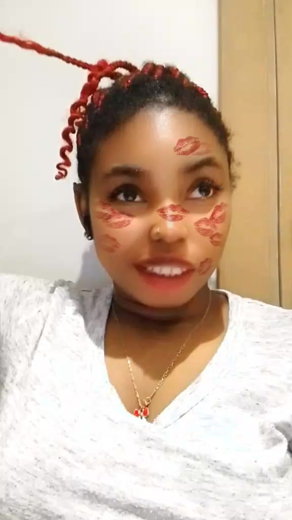 @╰┈➤💜pretty babe 💜💜