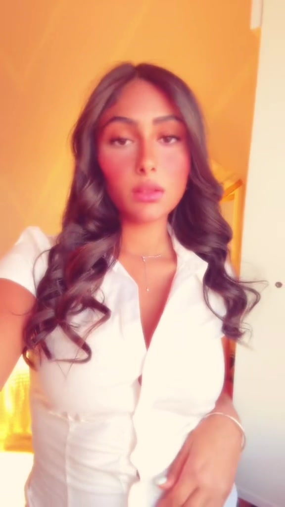 @Leahshamai