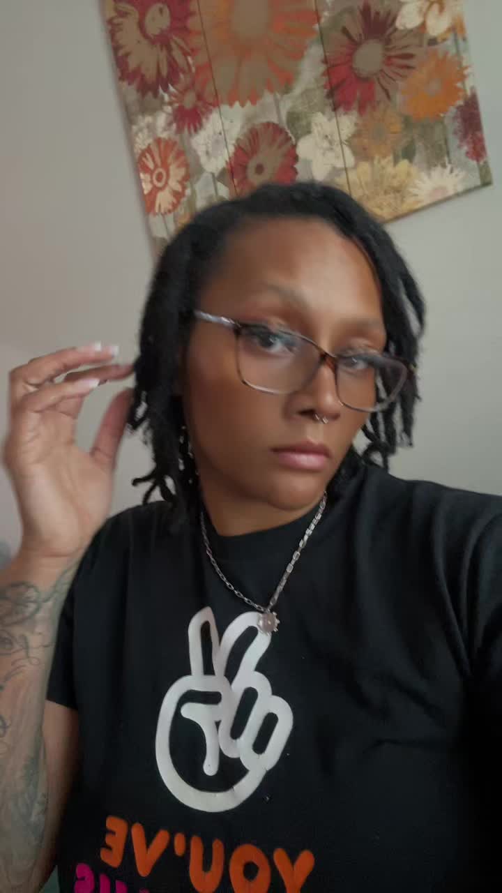 @pretty__younique