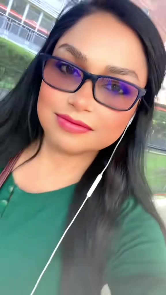 @Moni