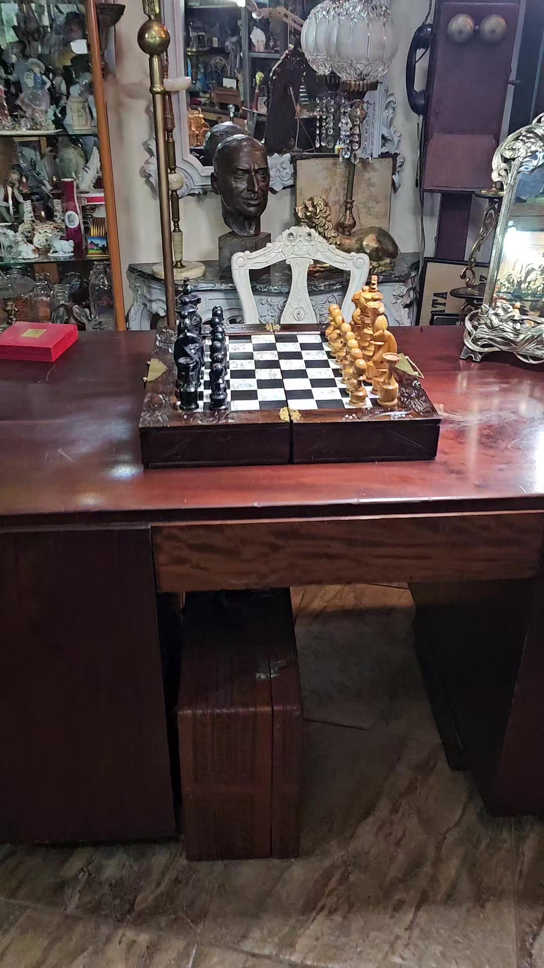 @ANTIGÜEDADES TAURO