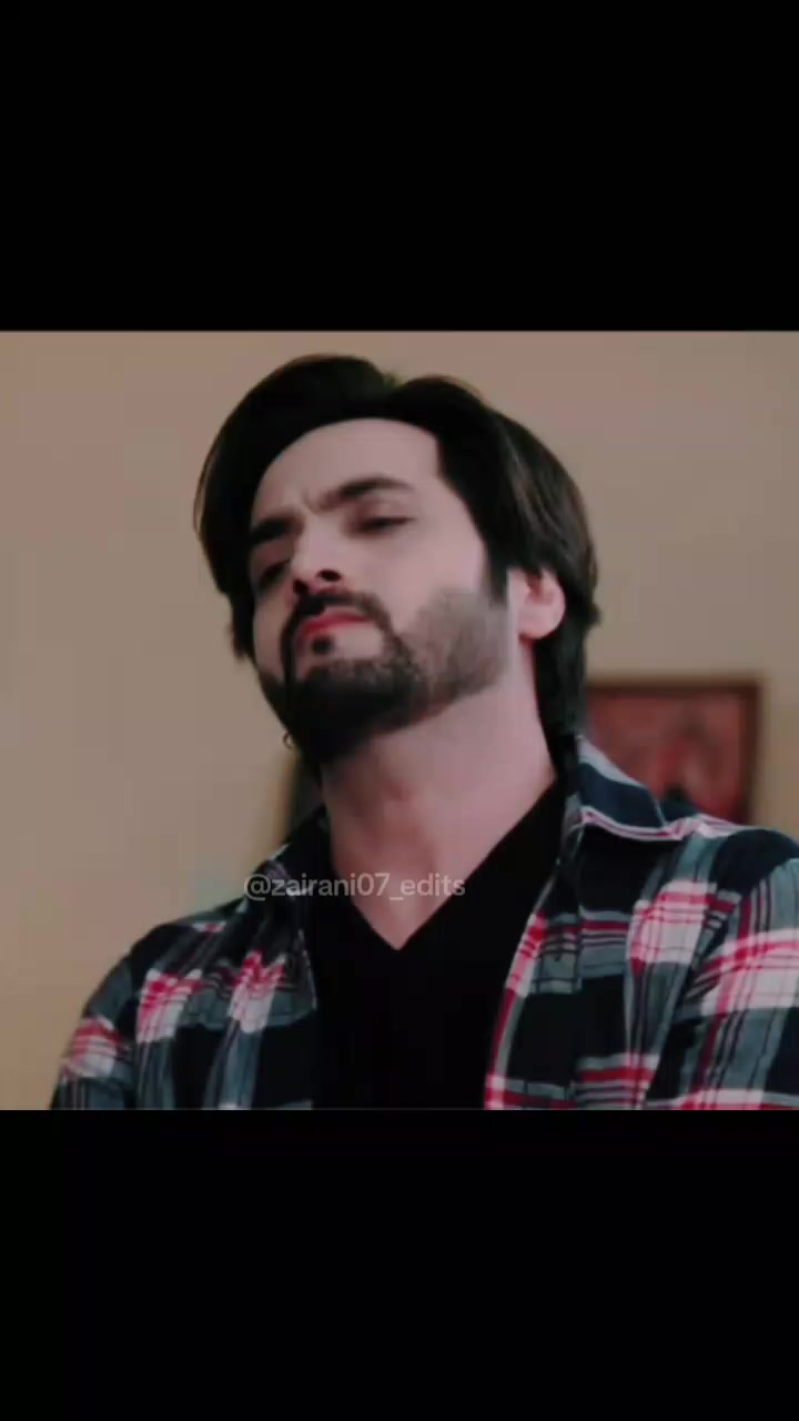 @Zairani💫
