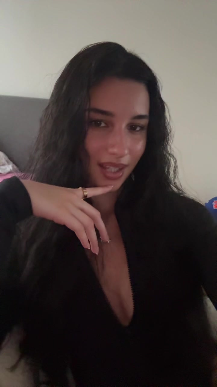 @Valentina
