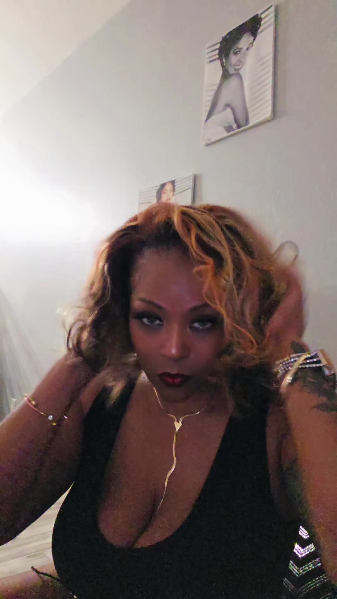 @MzFineWine