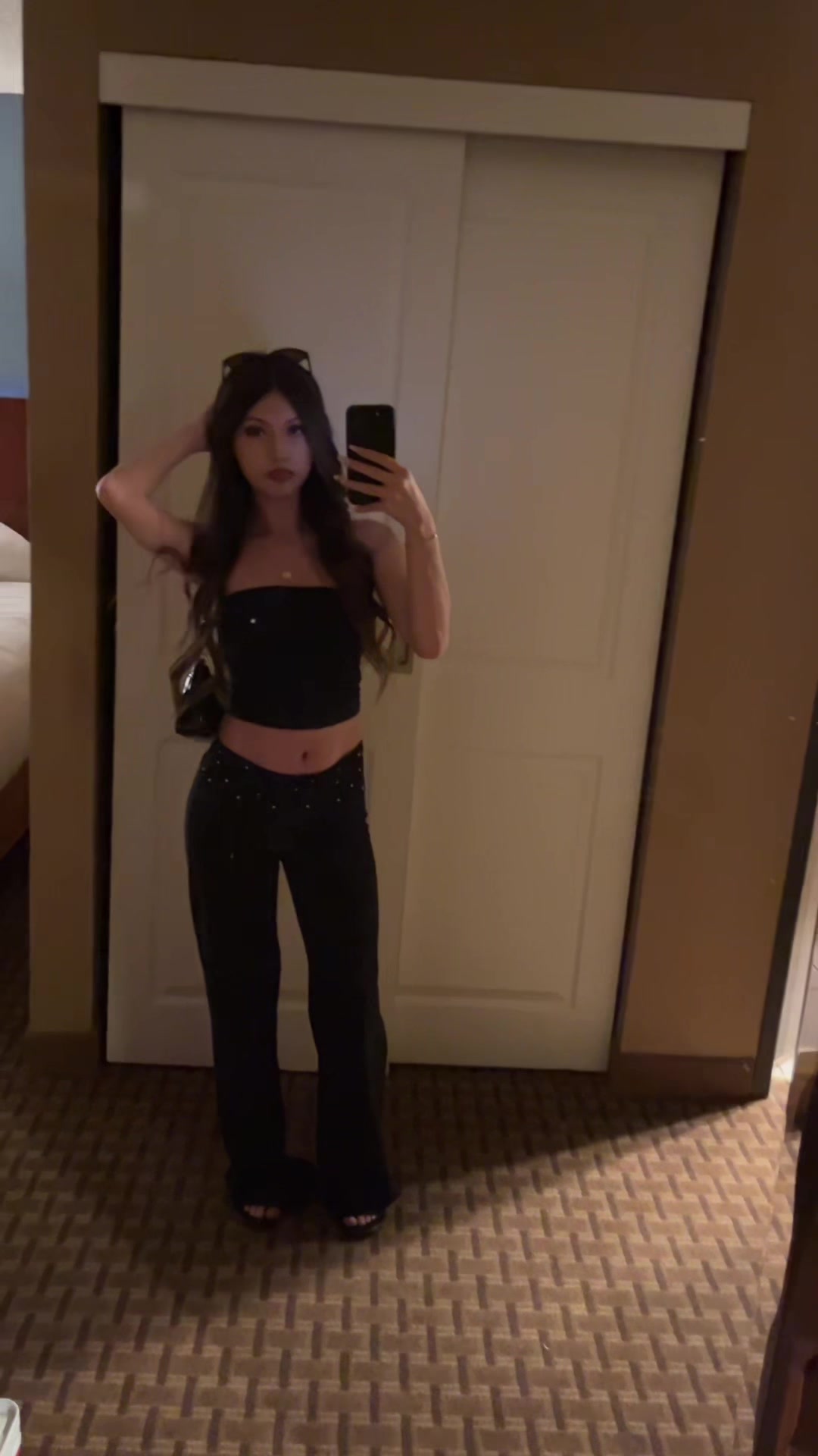 @bella