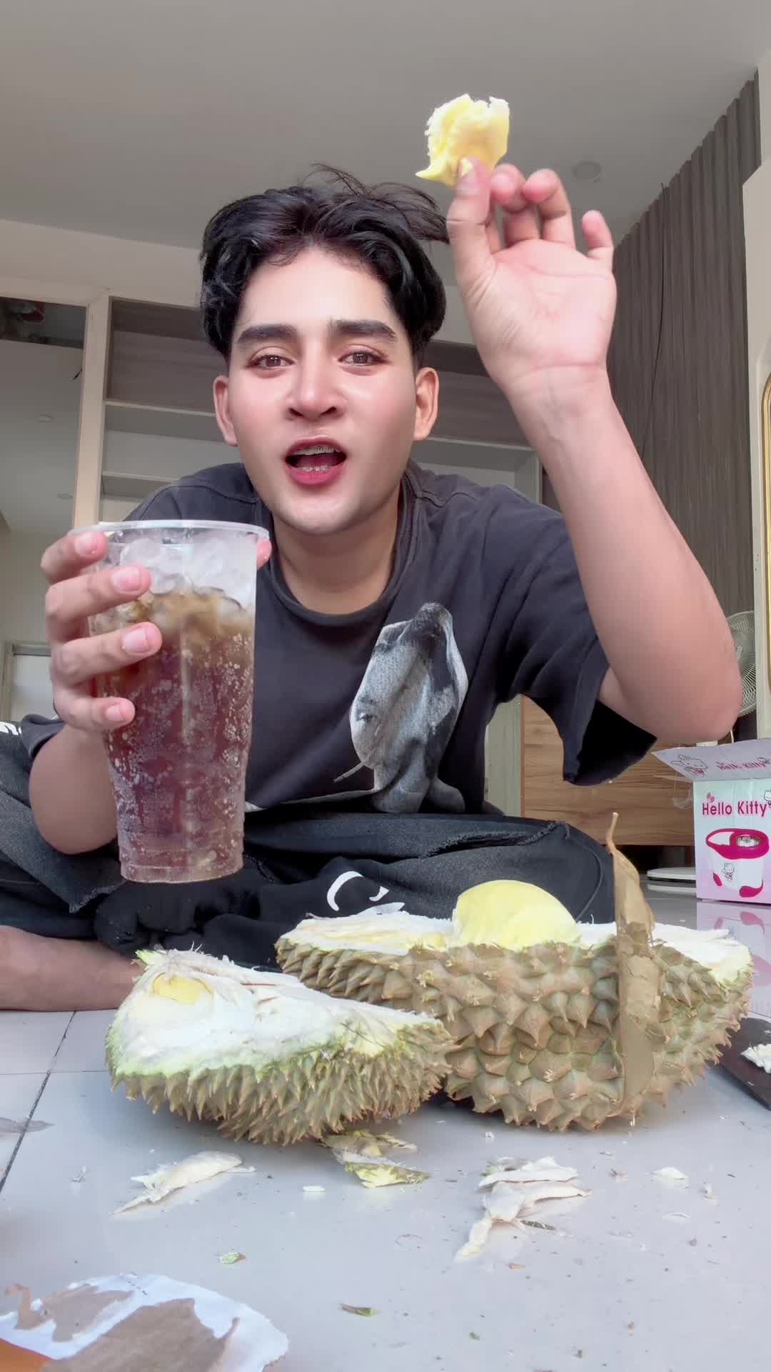 @ជុំសៅ ✓