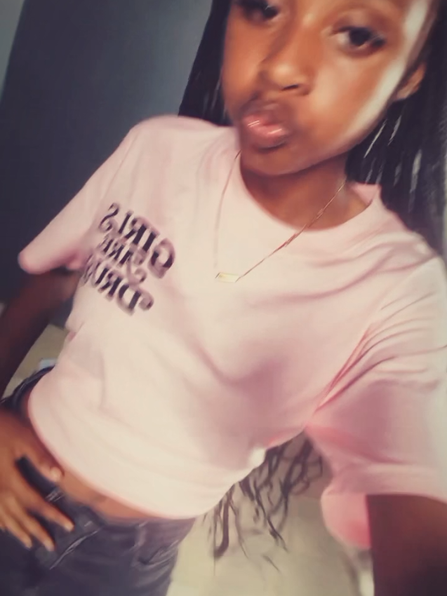 @_sweetlikescammatone