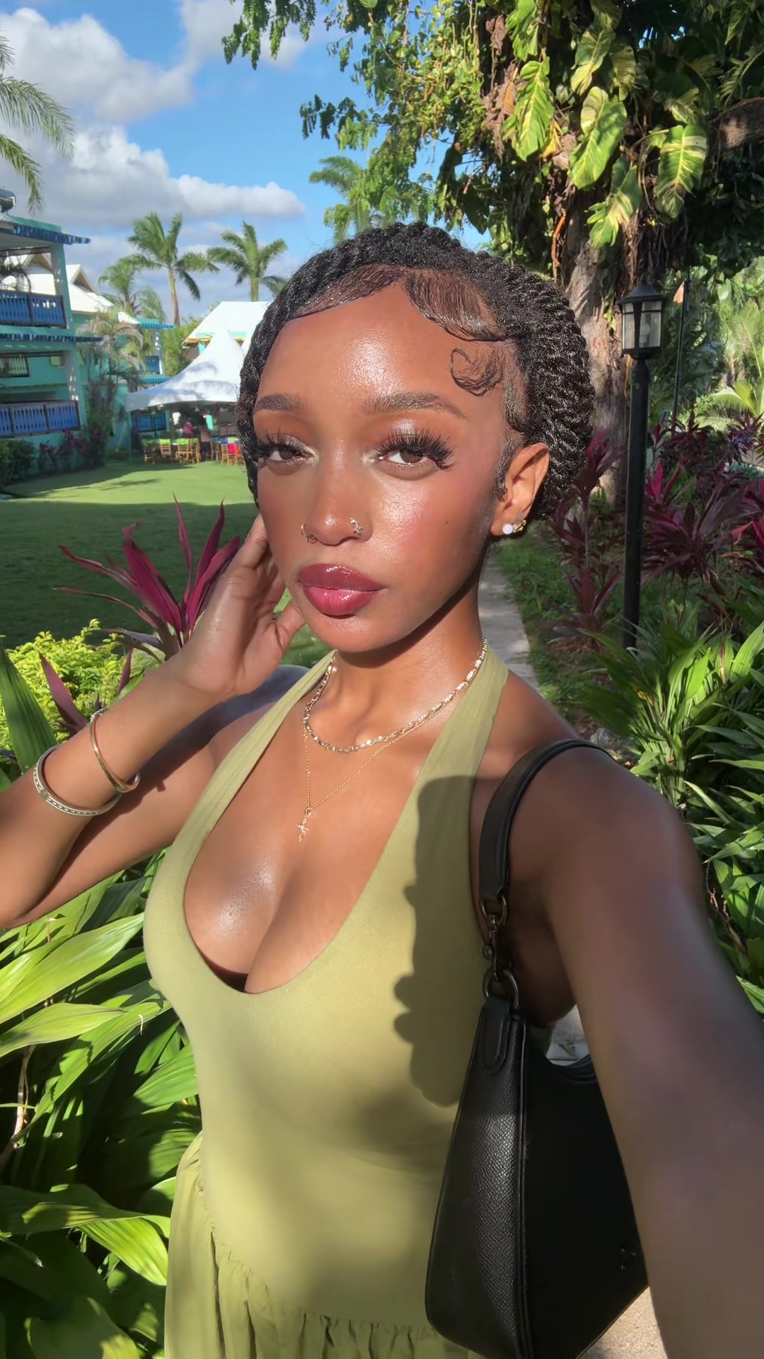 @GABBY <3