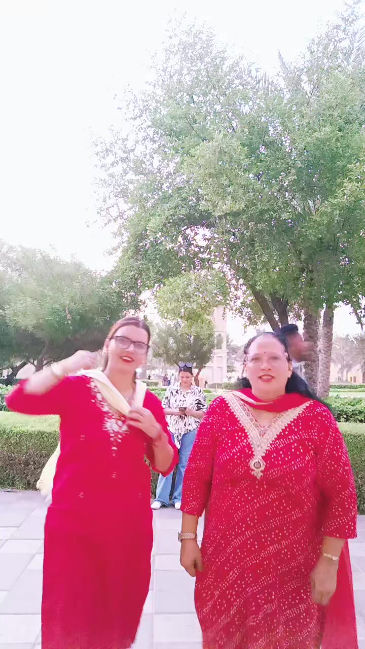 @maya pandey8145🇳🇵🇦🇪🌹