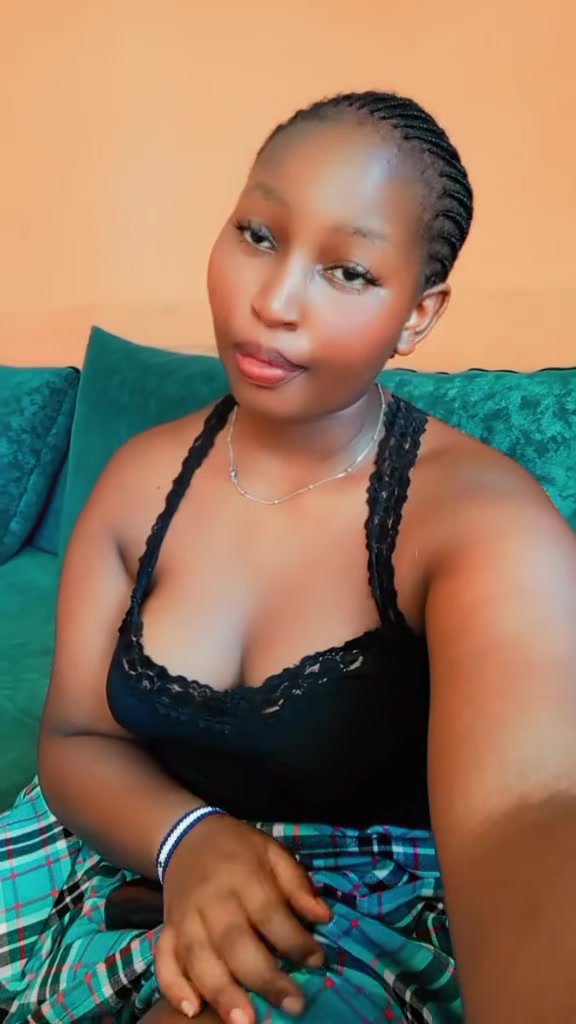 @iss 🦋mwende❣️📍🍫